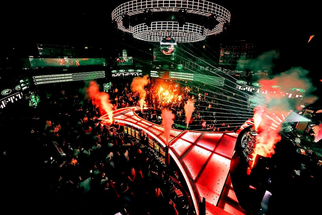blu-dubai-arabian-night-clubs